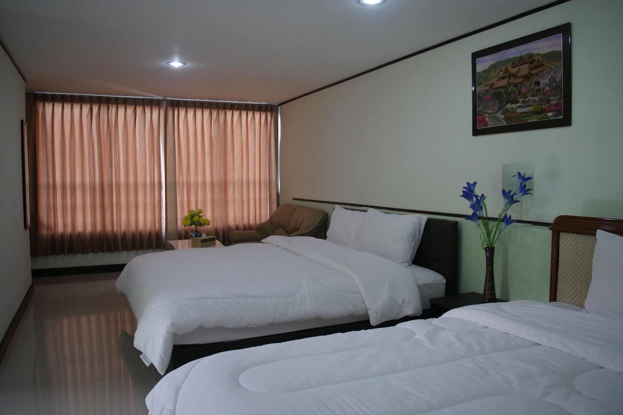 Suites 31 Sukhumvit Bangkok Exterior foto